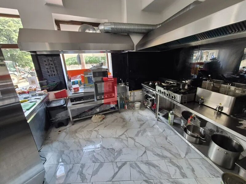 Spatiu comercial de inchiriat in Zona Decebal